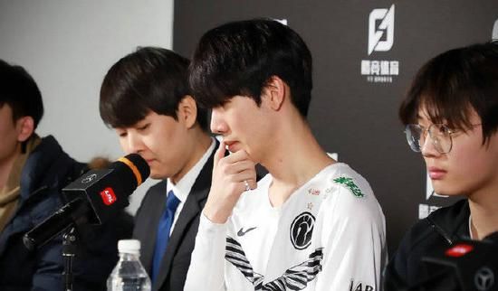 英雄联盟S15总决赛IMAX直播精彩回顾